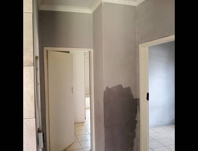 3 BEDROOM APARTMENT FOR SALE IN BOKSBURG CENTRAL